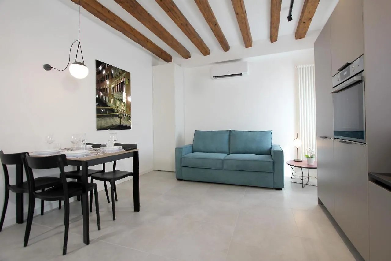 Residence Modern Art Venezia 0*,  Italia